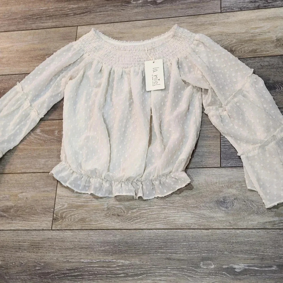 La Miel cream polka dot sheer bell sleeve - Picture 6 of 6